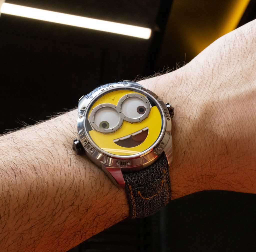 Konstantin Chaykin Minions Wristmons watch 10 1024x1008 - Konstantin Chaykin Wristmons Minions Watch thiết kế mặt ấn tượng