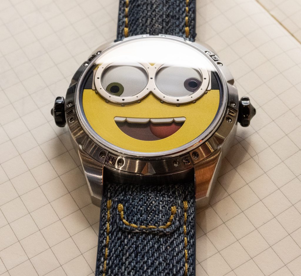 Konstantin Chaykin Minions Wristmons watch 2 1 1024x937 - Konstantin Chaykin Wristmons Minions Watch thiết kế mặt ấn tượng
