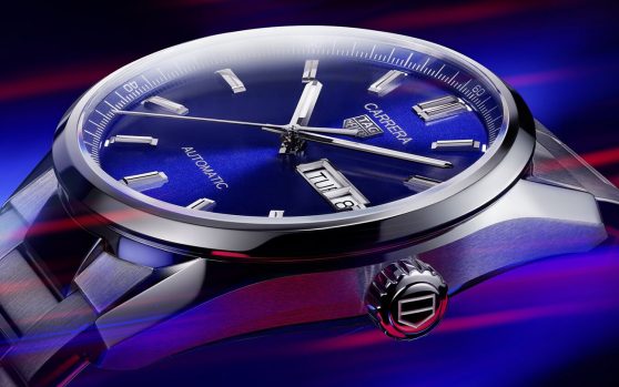 TAG Heuer Debuts Sửa đổi Bộ sưu tập đồng hồ ba tay Carrera