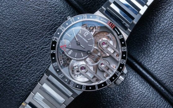 Đồng hồ Armin Strom Orbit “Date On Command”