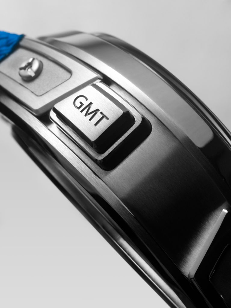 Greubel Forsey GMT Balancier Convexe 3 768x1024 - Greubel Forsey ra mắt đồng hồ GMT Balancier Convexe phiên bản giới hạn