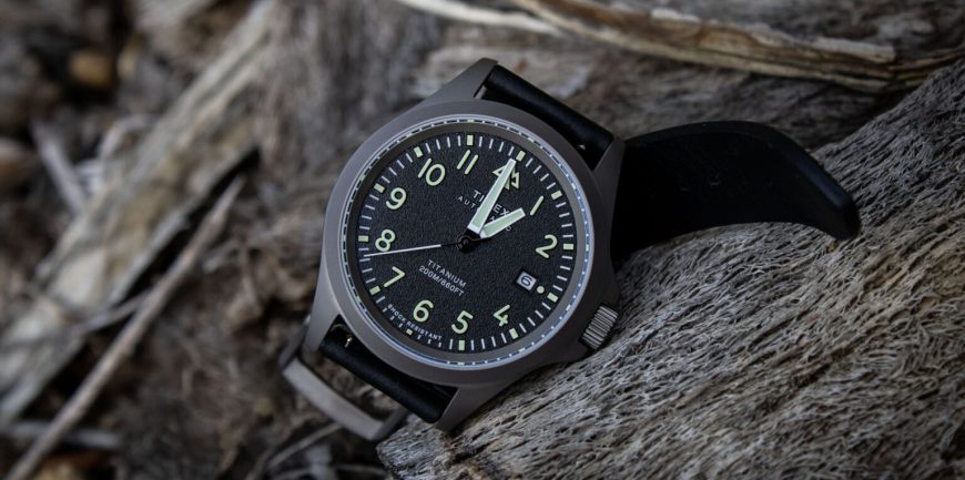 Đồng hồ tự động Timex Expedition North Titanium